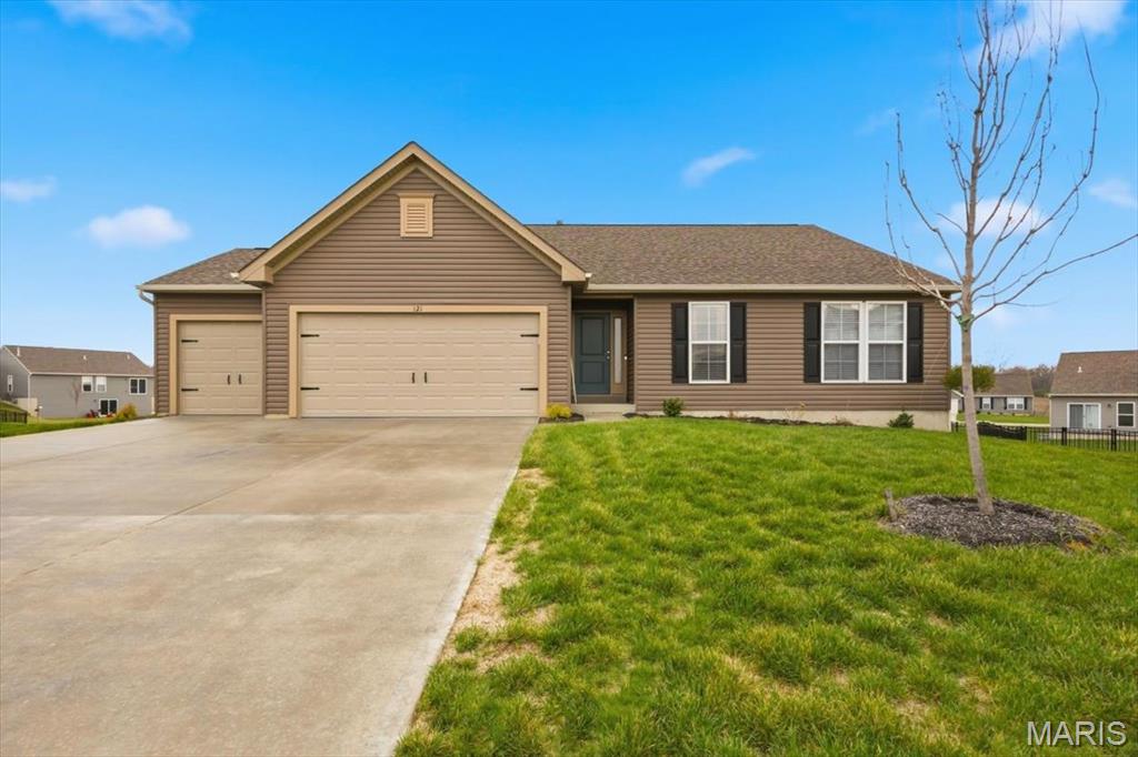 121 Yellowstone Drive Troy, MO 63379 - Photo 1 of 36