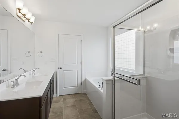 $389,000 | 121 Yellowstone Drive, Troy, MO 63379