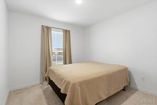 $389,000 | 121 Yellowstone Drive, Troy, MO 63379