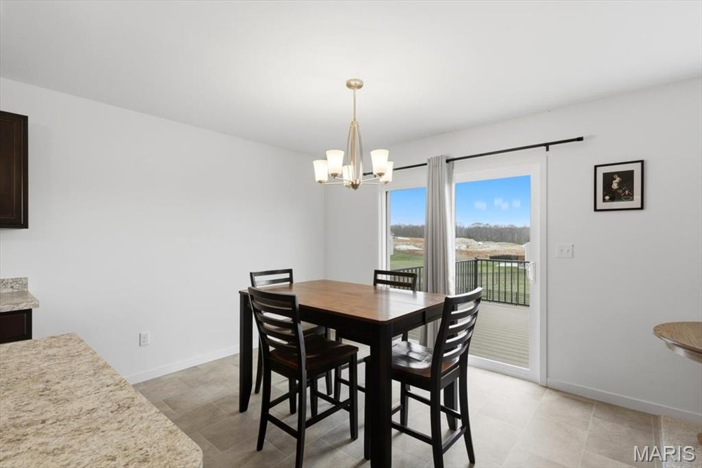 121 Yellowstone Drive Troy, MO 63379 - Photo 6 of 36