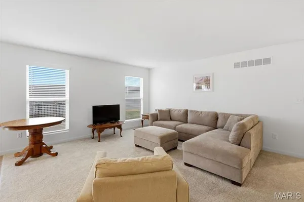 $389,000 | 121 Yellowstone Drive, Troy, MO 63379