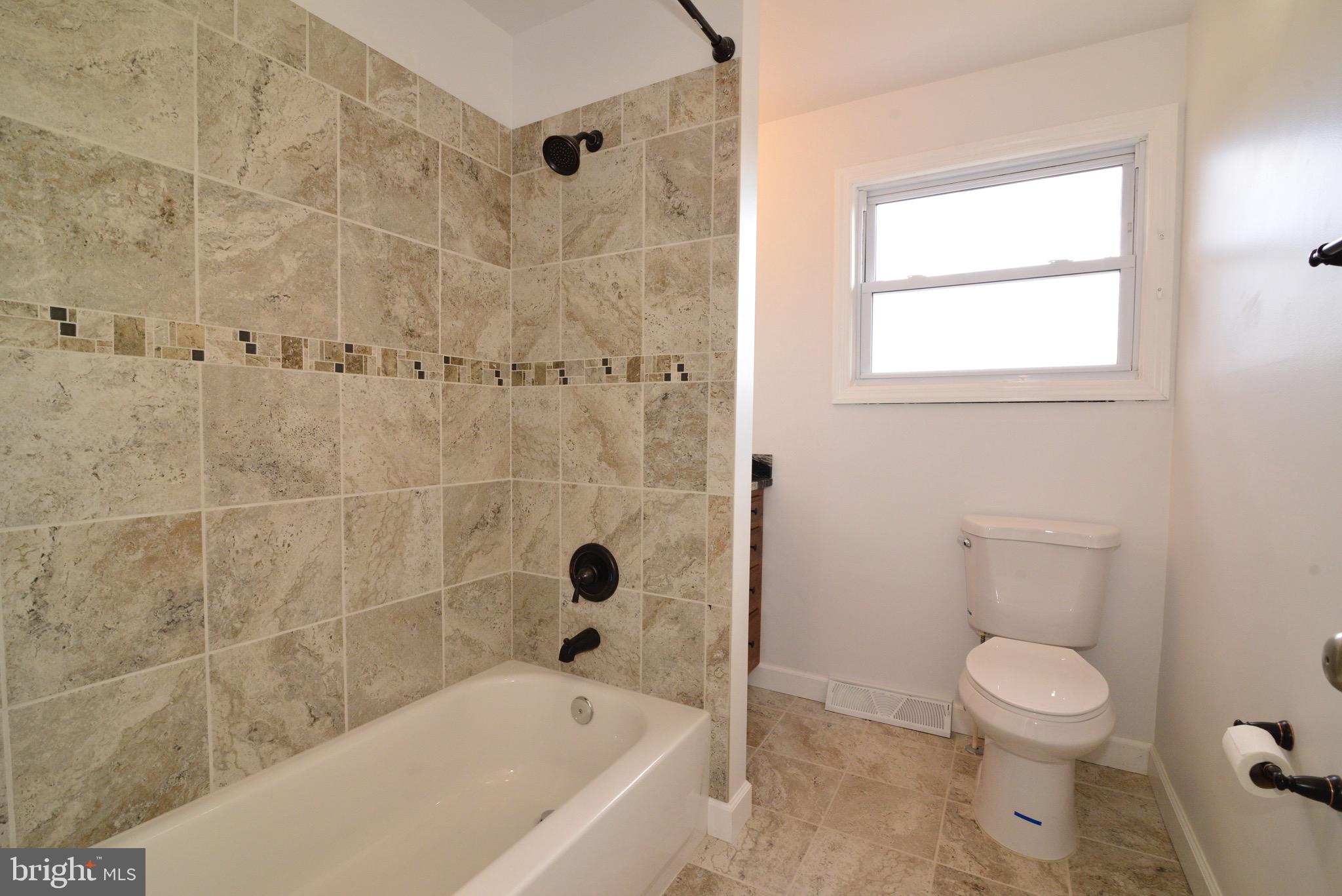 918 Wadesville Road Berryville, VA 22611 - Photo 8 of 45 Full bath with upgraded tile and Hardware