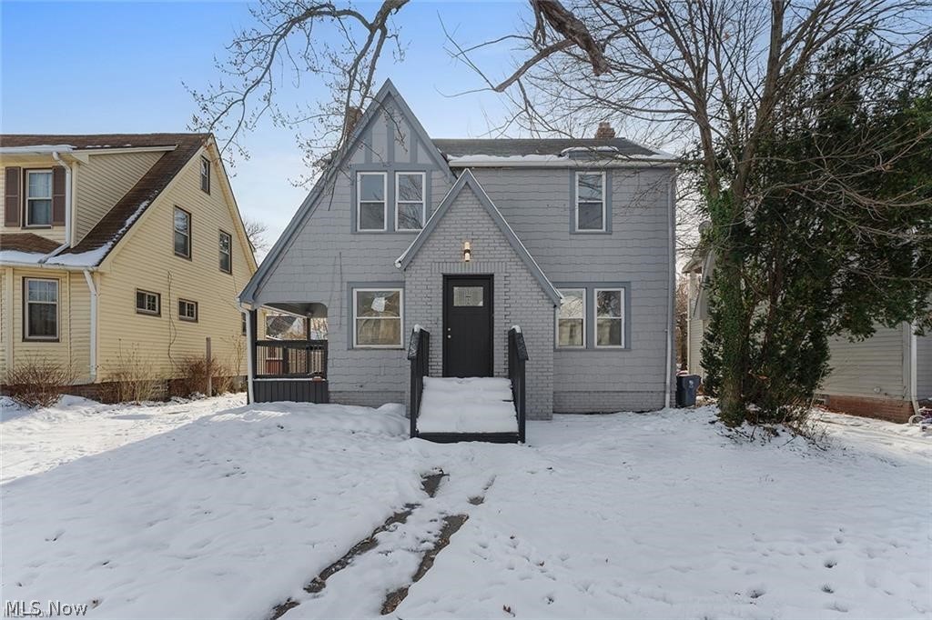 3406 Henderson Road Cleveland, OH 44112 - Photo 1 of 34