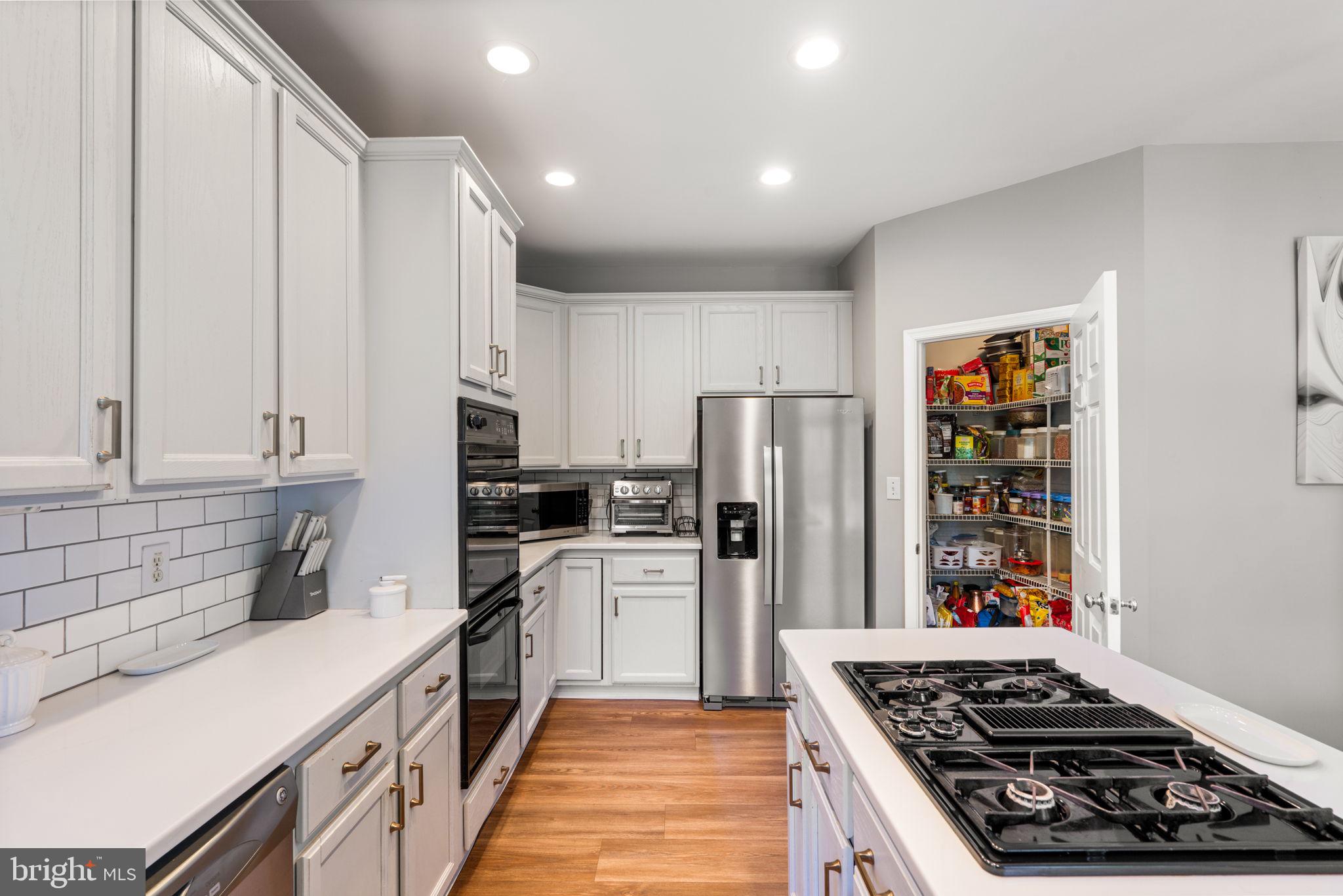 27 Avalon Road Pennington, NJ 08534 - Photo 15 of 55 Gallery Image 15