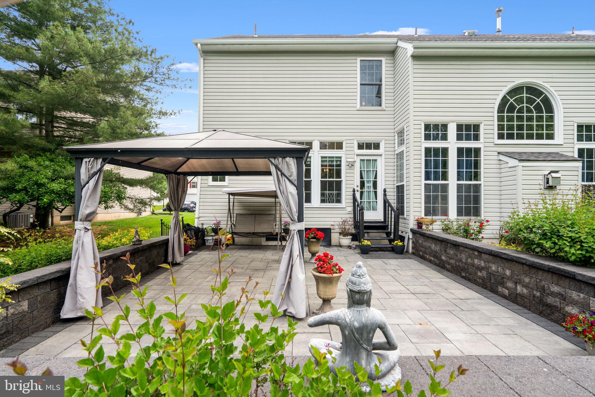 27 Avalon Road Pennington, NJ 08534 - Photo 3 of 55 Gallery Image 3