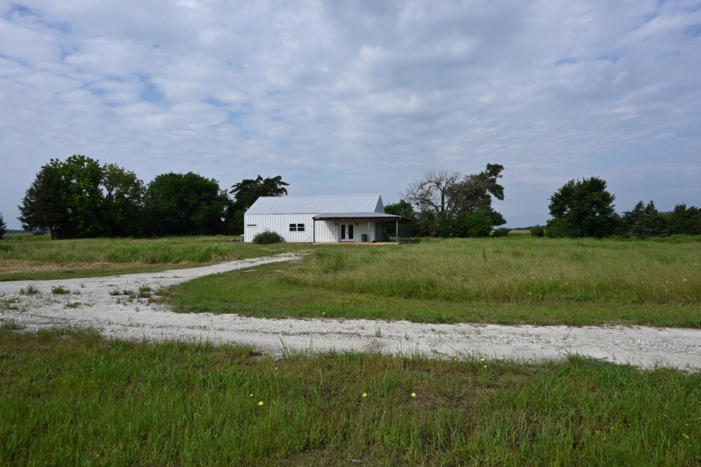 8698 River Bend Road Oakwood, TX 75855 - Photo 10 of 55