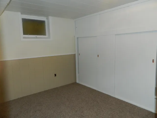 $2,500 | 209 Valley High Road, Burnsville, MN 55337