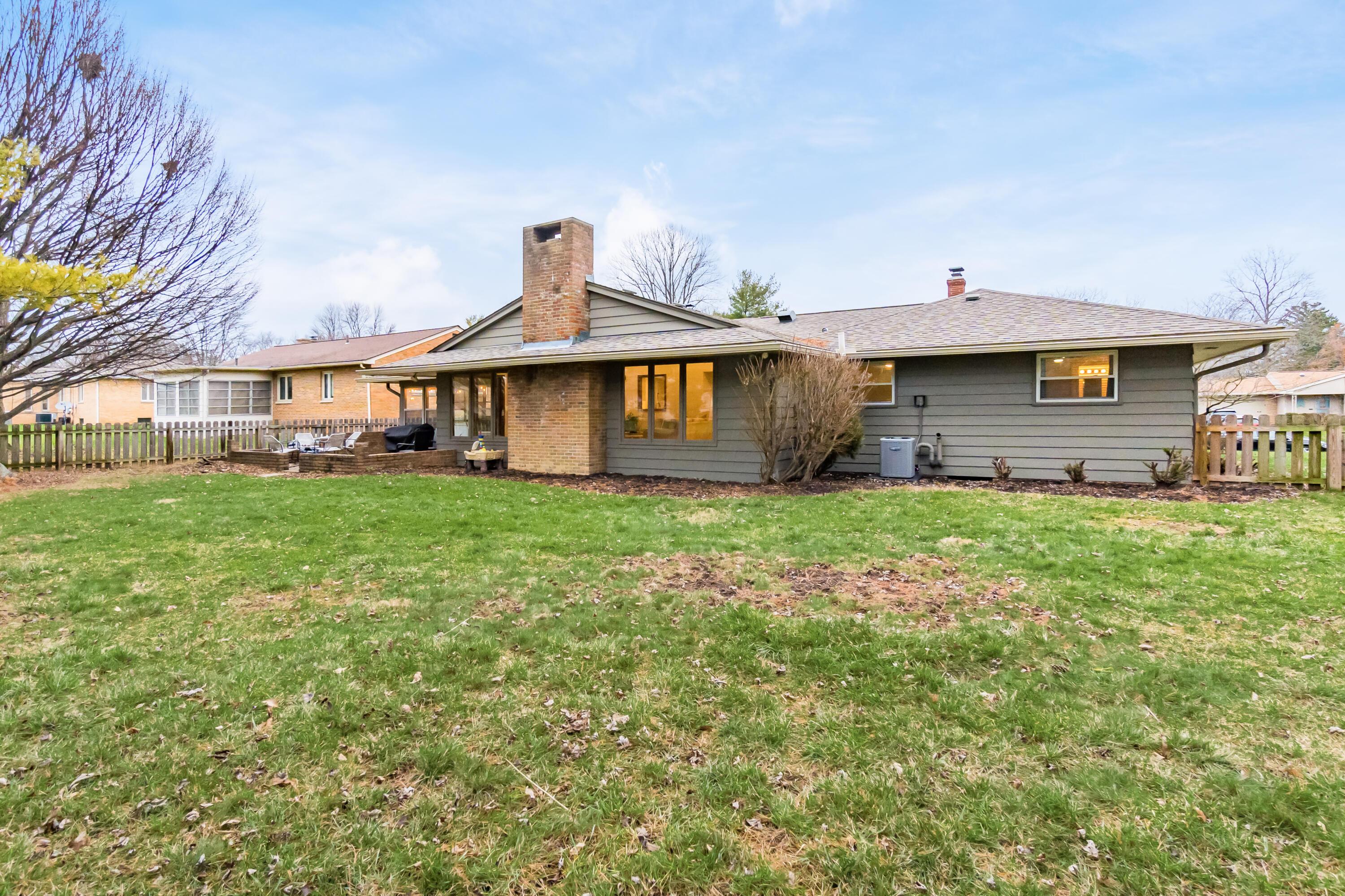 3769 Mountview Road Columbus, OH 43220 - Photo 47 of 51 Back