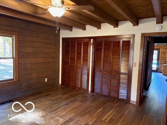 $1,000,000 | 2532 West County Road 900 South, Cloverdale, IN 46120