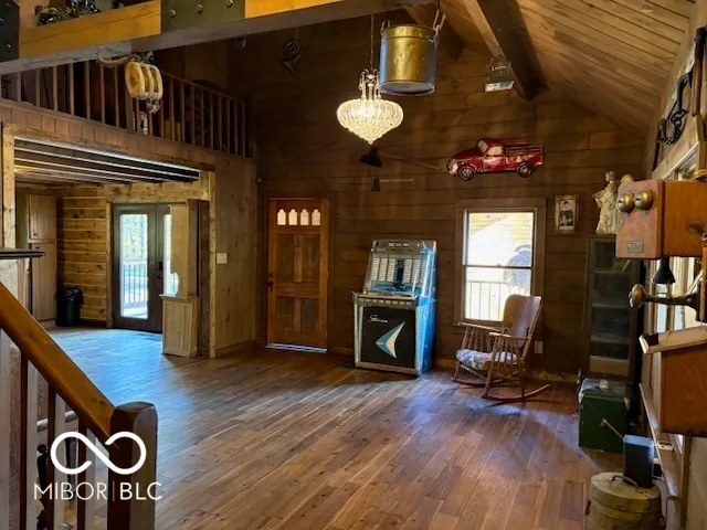 $1,000,000 | 2532 West County Road 900 South, Cloverdale, IN 46120