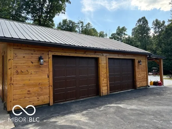 $875,000 | 2532 West County Road 900 South, Cloverdale, IN 46120