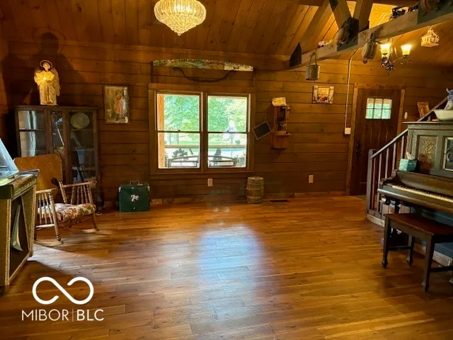 $1,000,000 | 2532 West County Road 900 South, Cloverdale, IN 46120