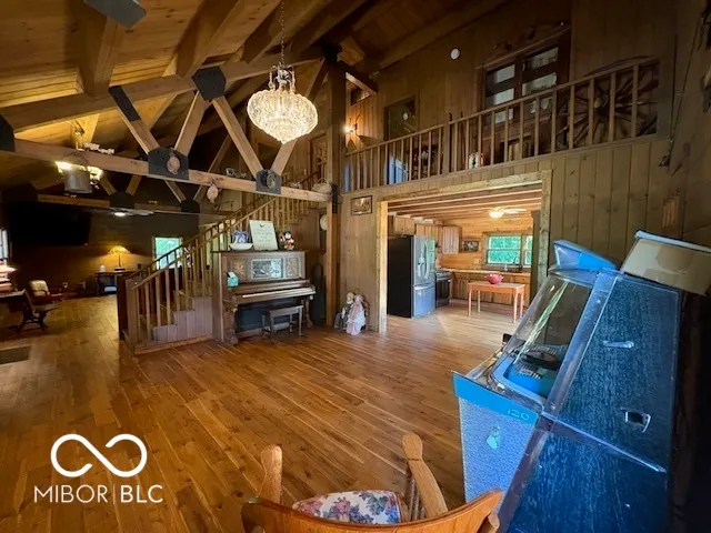 $1,000,000 | 2532 West County Road 900 South, Cloverdale, IN 46120