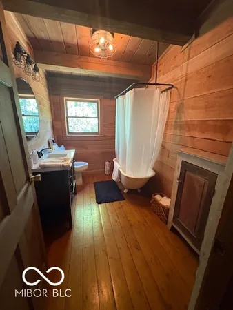 $875,000 | 2532 West County Road 900 South, Cloverdale, IN 46120