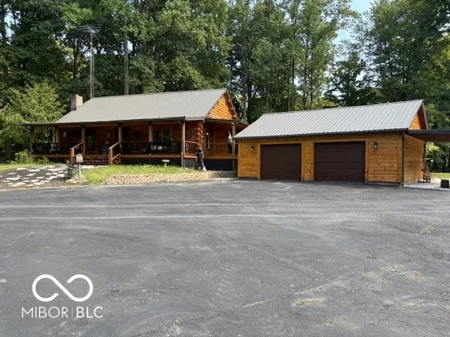 $950,000 | 2532 West County Road 900 South, Cloverdale, IN 46120