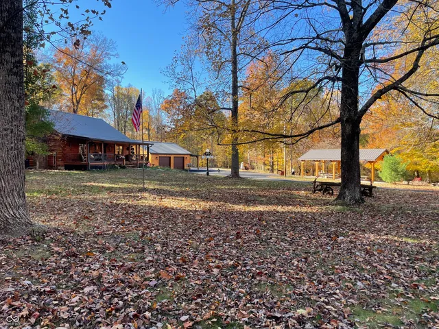 $1,000,000 | 2532 West County Road 900 South, Cloverdale, IN 46120