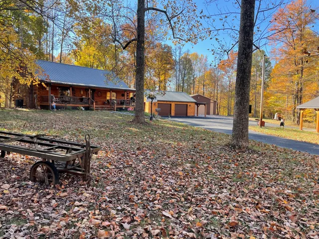 $1,000,000 | 2532 West County Road 900 South, Cloverdale, IN 46120