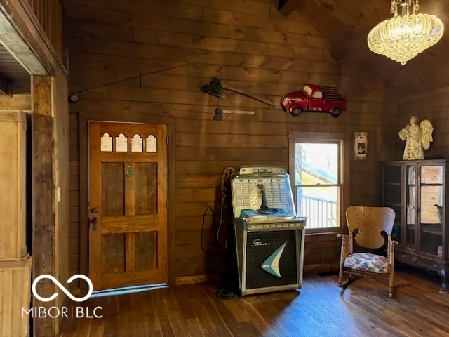 $1,000,000 | 2532 West County Road 900 South, Cloverdale, IN 46120