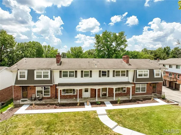 $2,250 | 514 Broadmoor Drive, Chesterfield, MO 63017