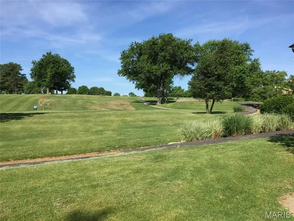 $2,250 | 514 Broadmoor Drive, Chesterfield, MO 63017