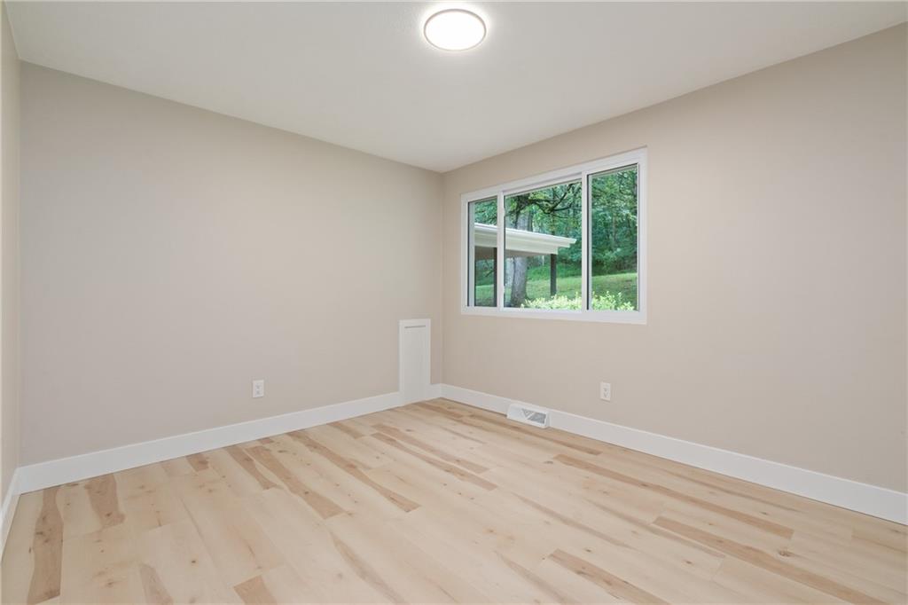 4309 Bulltown Road Murrysville, PA 15668 - Photo 12 of 34 an empty room with a window