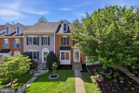 $595,000 | 14143 Compton Valley Way, Centreville, VA 20121