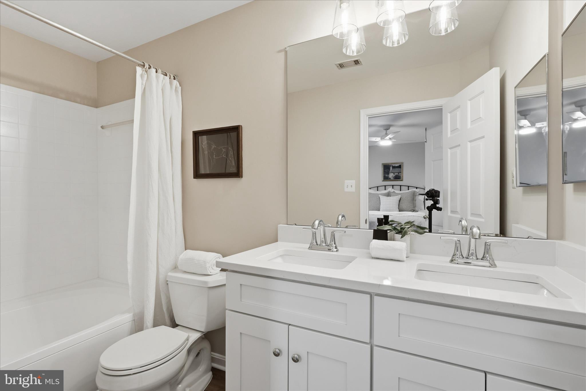 14143 Compton Valley Way Centreville, VA 20121 - Photo 15 of 37