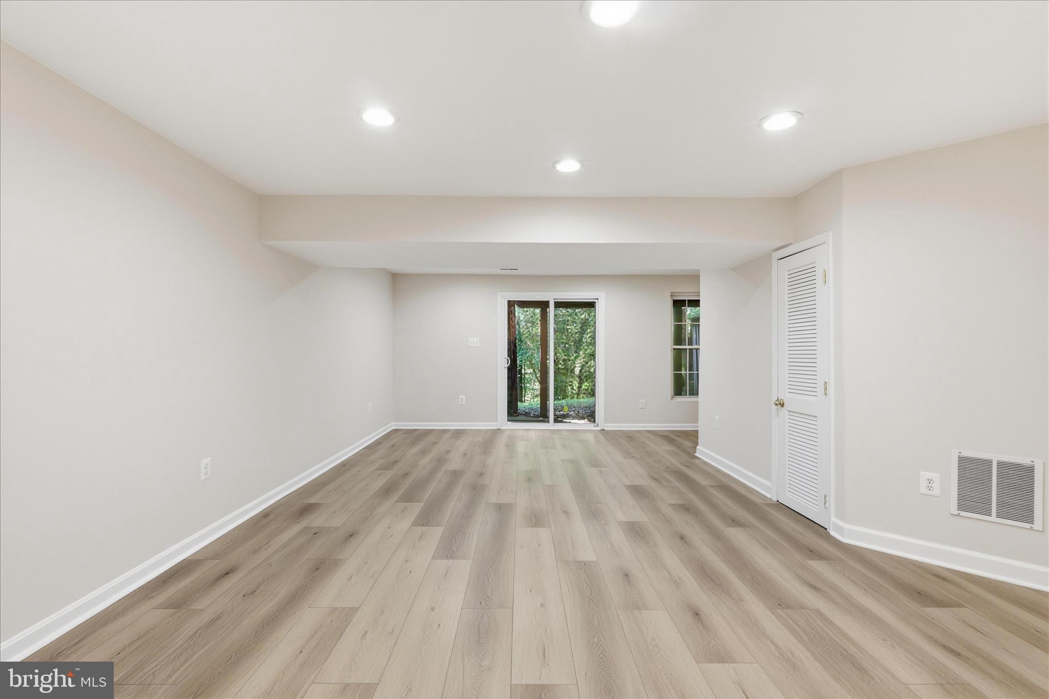 14143 Compton Valley Way Centreville, VA 20121 - Photo 20 of 37