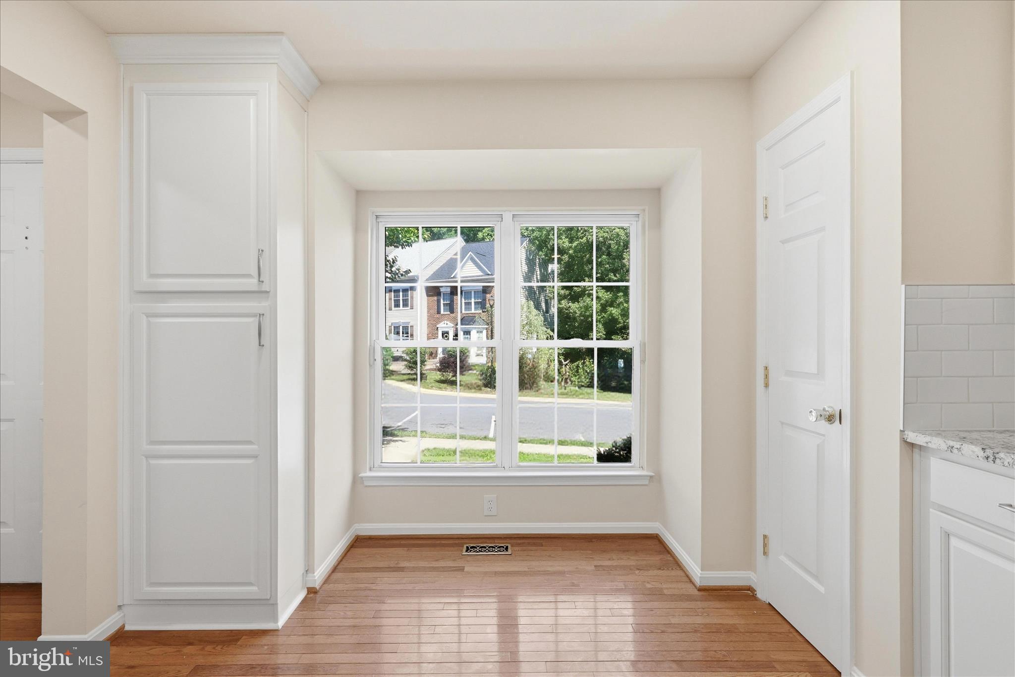 14143 Compton Valley Way Centreville, VA 20121 - Photo 10 of 37