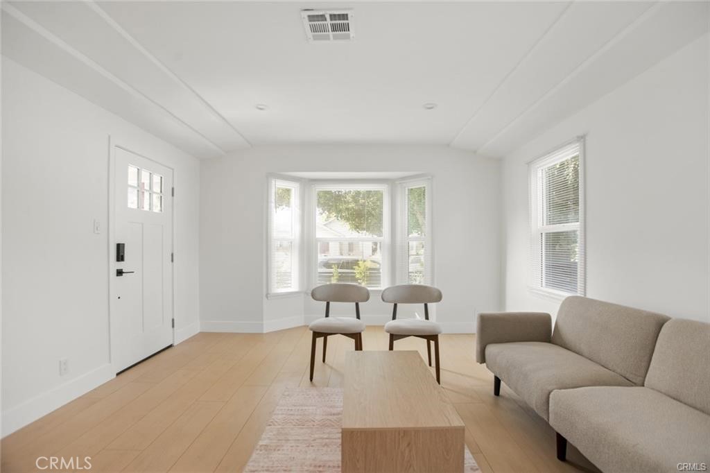 6417 La Riba Way Los Angeles, CA 90042 - Photo 6 of 24