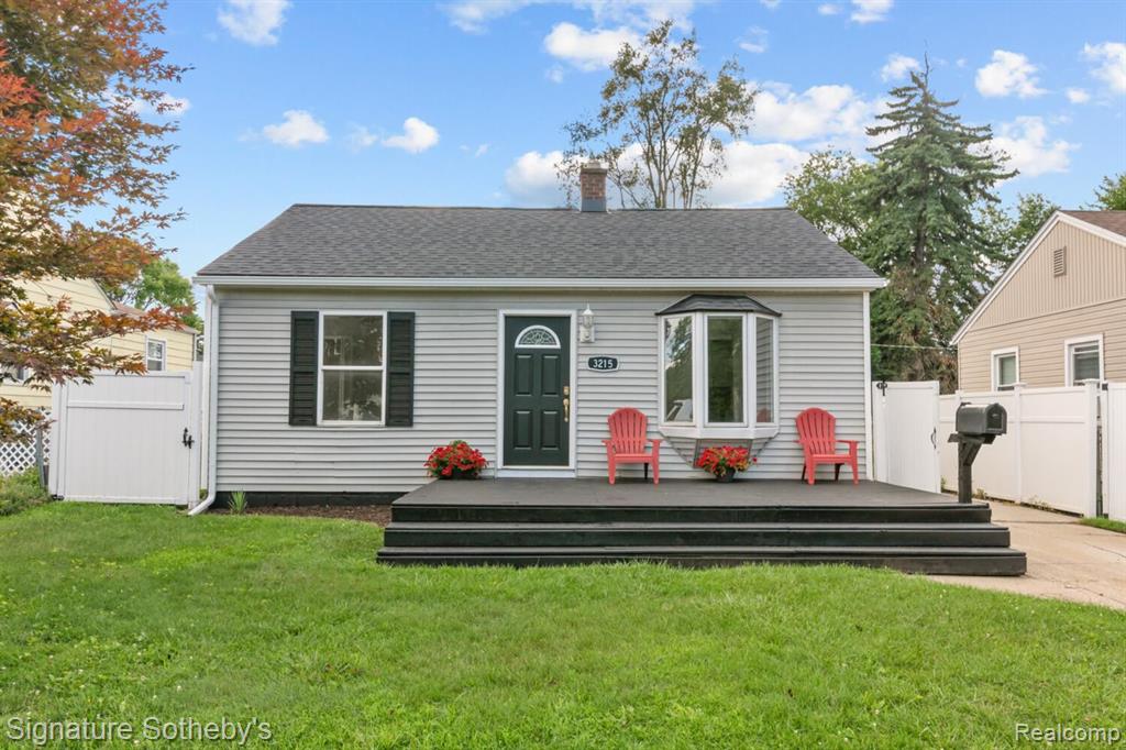 3215 Inman Street Ferndale, MI 48220 - Photo 2 of 34