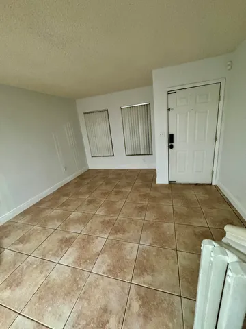 $365,000 | 9189 Fontainebleau Boulevard, Unit 502, Miami, FL 33172