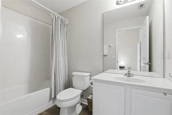 $2,200 | 2896 Polvadero Lane, Unit 104, Orlando, FL 32835