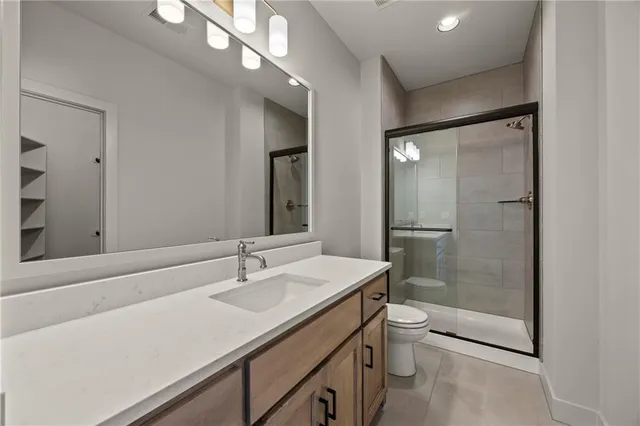 $1,155,796 | 16913 Parkhill Street, Overland Park, KS 66221