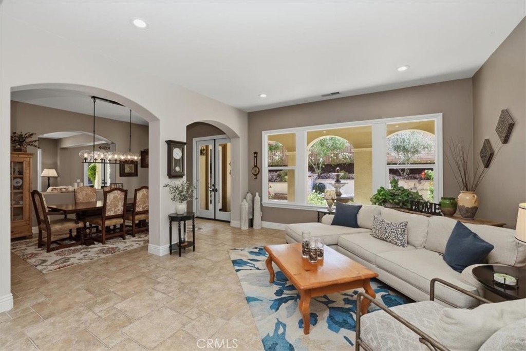 16180 Windham Road Riverside, CA 92503 - Photo 9 of 51