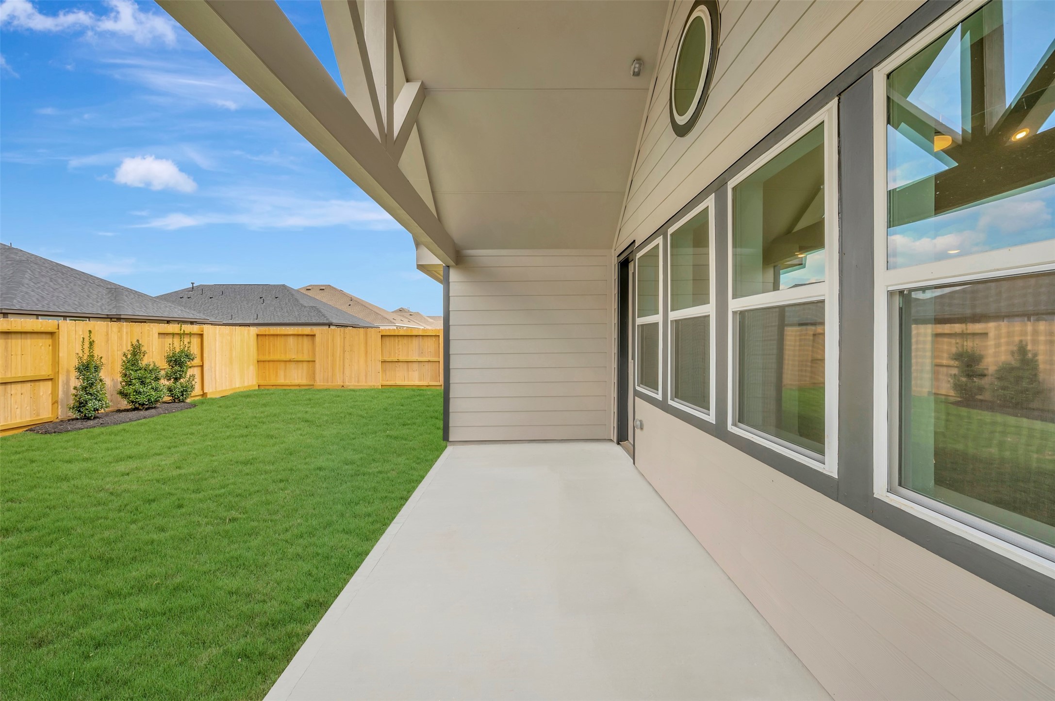 29406 Suncreek Rnch Court Waller, TX 77484 - Photo 30 of 40 Relaxing covered patio
