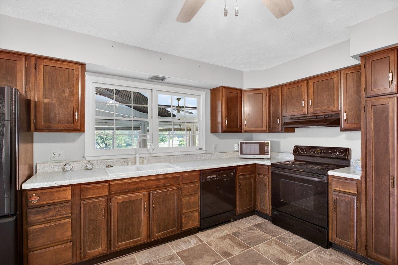 1665 Massanetta Springs Road Harrisonburg, VA 22801 - Photo 15 of 66