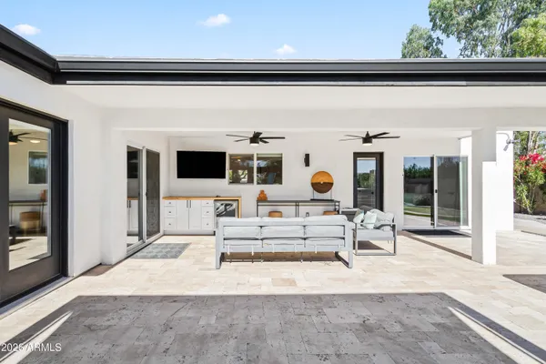 $2,200,000 | 4819 East Sunnyside Drive, Scottsdale, AZ 85254