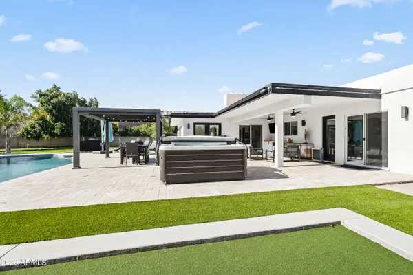 $2,200,000 | 4819 East Sunnyside Drive, Scottsdale, AZ 85254