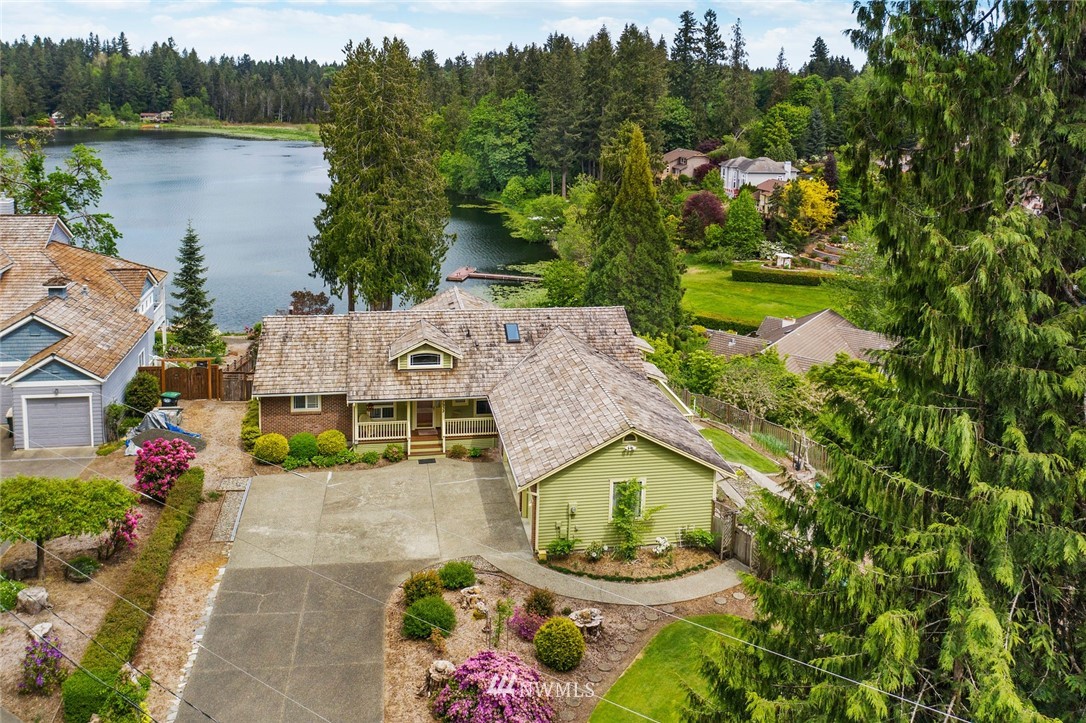 7938 Kelly Beach Road Southeast Olympia, WA 98513 - Photo 1 of 25 Gallery Image 1