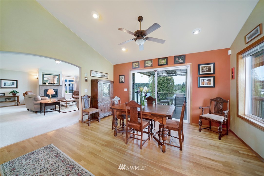 7938 Kelly Beach Road Southeast Olympia, WA 98513 - Photo 11 of 25 Gallery Image 11