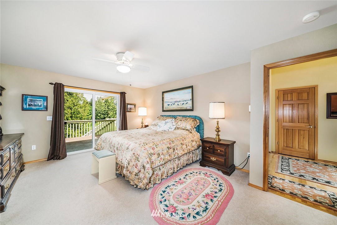 7938 Kelly Beach Road Southeast Olympia, WA 98513 - Photo 15 of 25 Gallery Image 15
