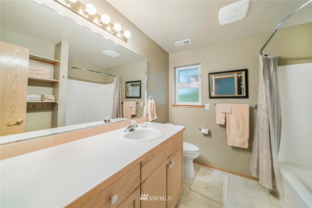 7938 Kelly Beach Road Southeast Olympia, WA 98513 - Photo 20 of 25 Gallery Image 20