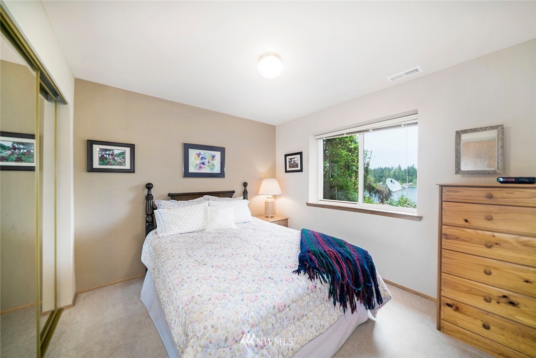 7938 Kelly Beach Road Southeast Olympia, WA 98513 - Photo 21 of 25 Gallery Image 21