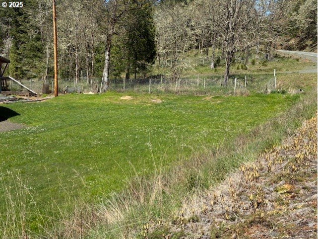 8738 Buckhorn Road Roseburg, OR 97470 - Photo 44 of 45 a view of a park