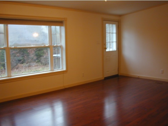 121 Whitefield Road Bethlehem, NH 03574 - Photo 4 of 7