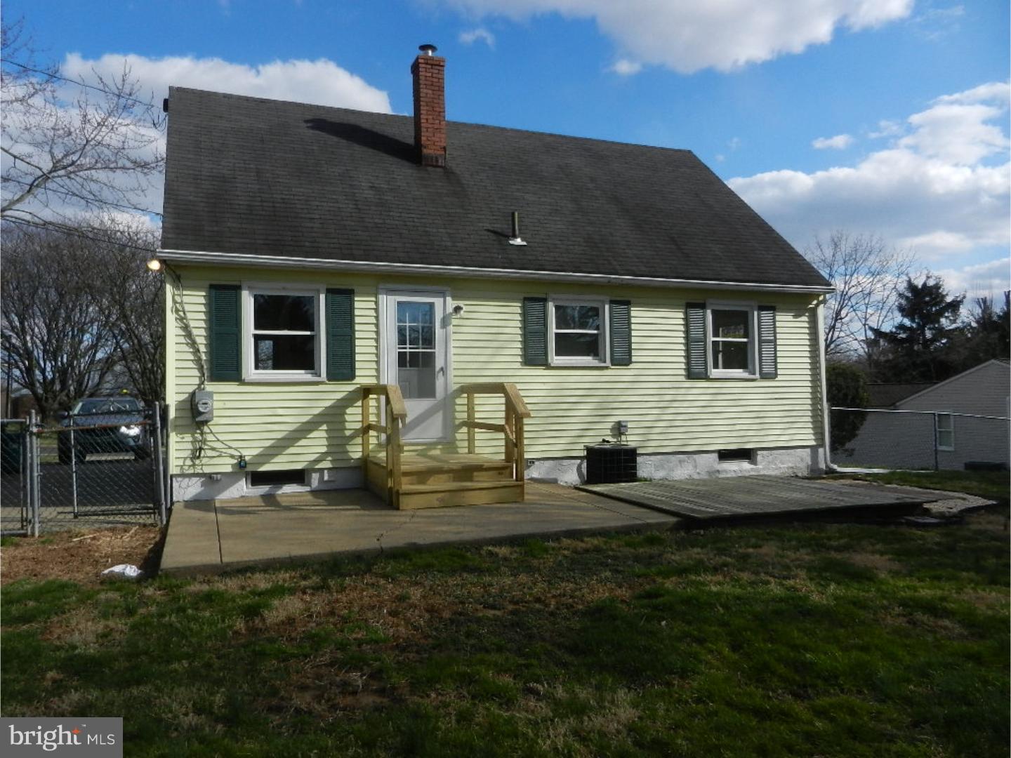 628 Cushmore Road Southampton, PA 18966 - Photo 2 of 12 Exterior Back