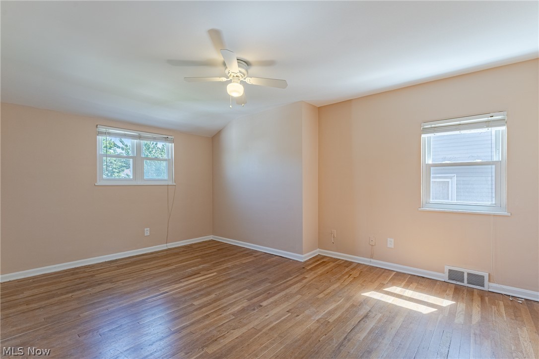 3666 Silsby Road University Heights, OH 44118 - Photo 20 of 37