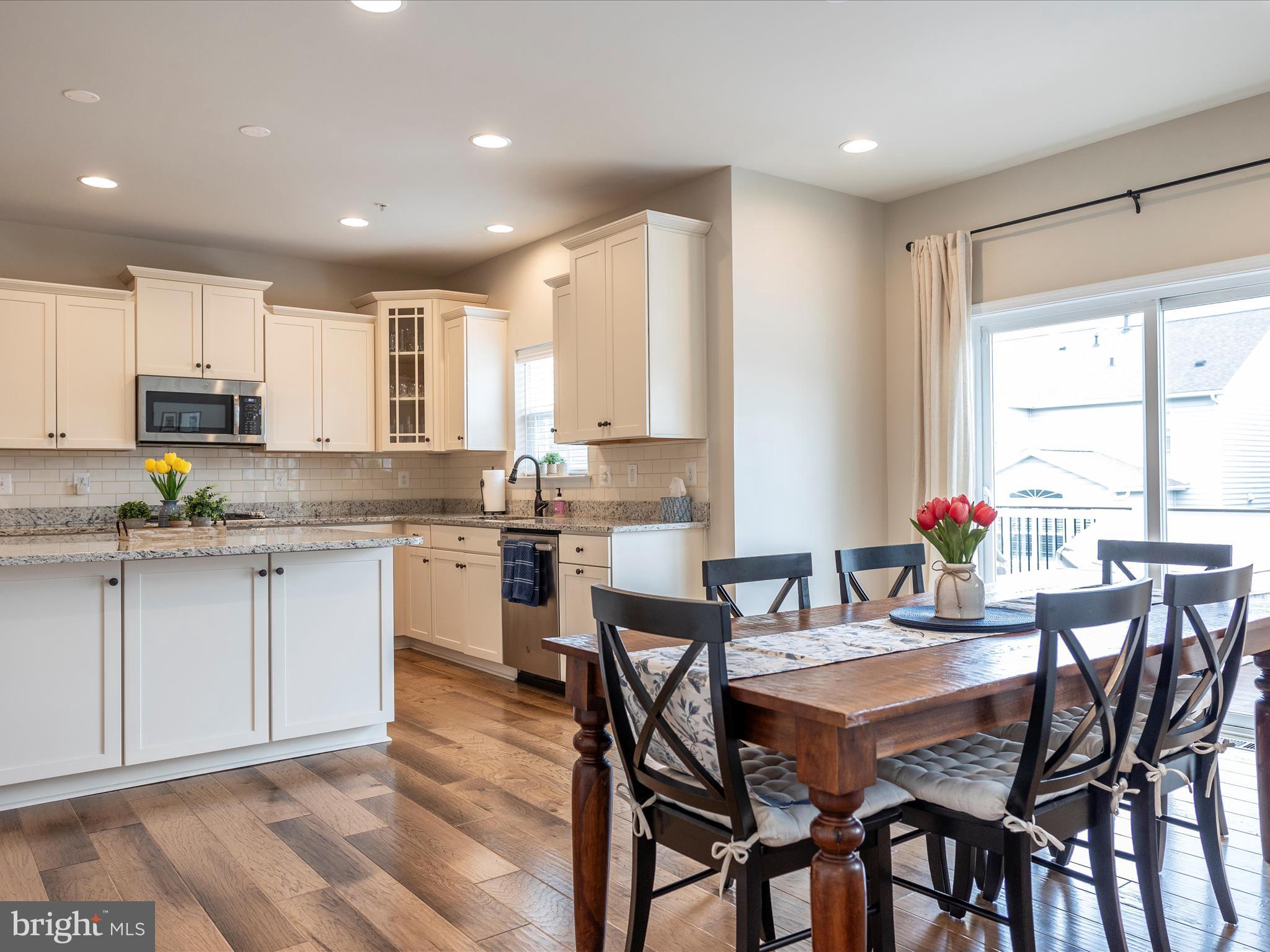 827 Holden Road Frederick, MD 21701 - Photo 10 of 61 Breakfast Area Detail
