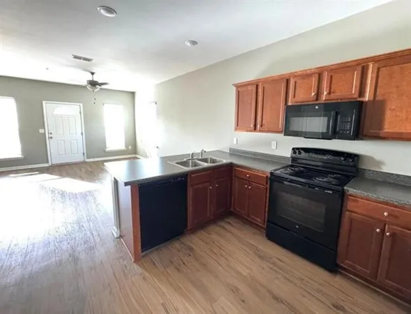 $1,599 | 2281 Del Carmel Way, Unit 1101, Tallahassee, FL 32303